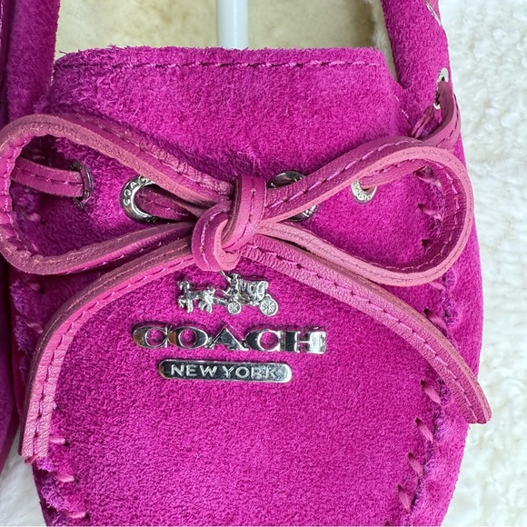 New Coach Fuchsia Suede Loafers Size 7 - Picture 2 of 9